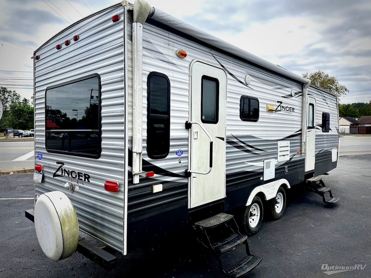 2015 CrossRoads Zinger ZT27RL Photo 2