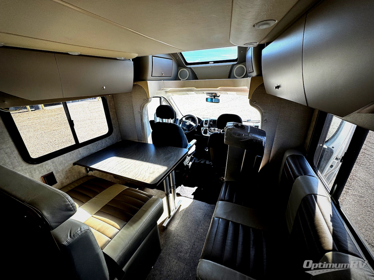 2015 Itasca Viva 23L Photo 5