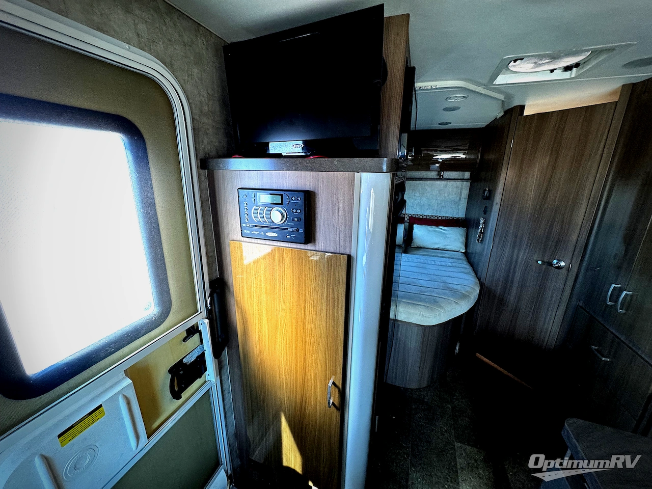 2015 Itasca Viva 23L Photo 11