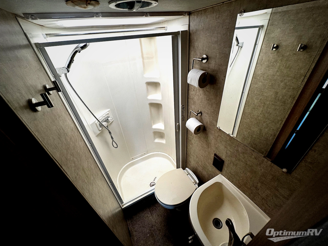 2015 Itasca Viva 23L Photo 13