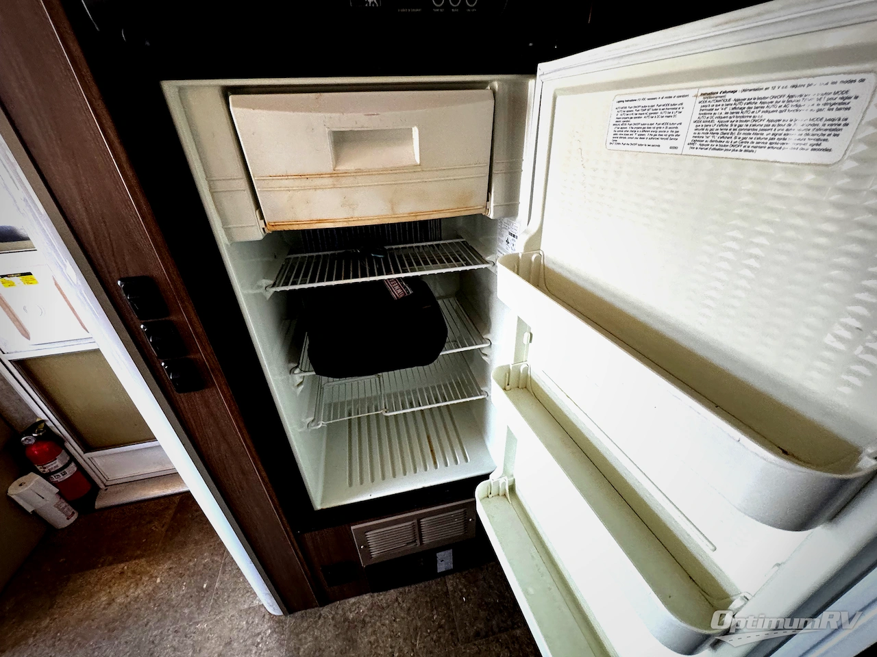 2015 Itasca Viva 23L Photo 8