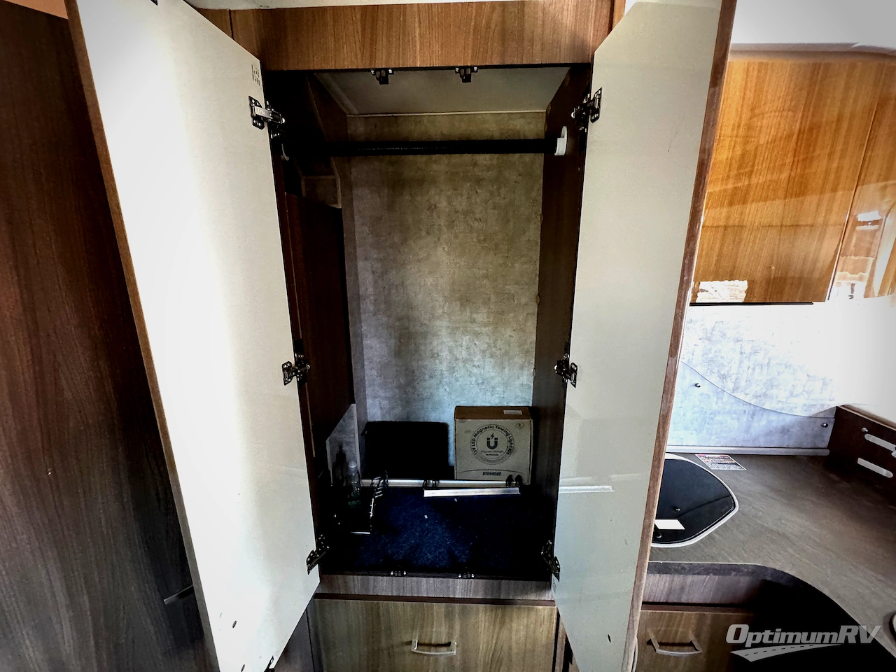 2015 Itasca Viva 23L Photo 14