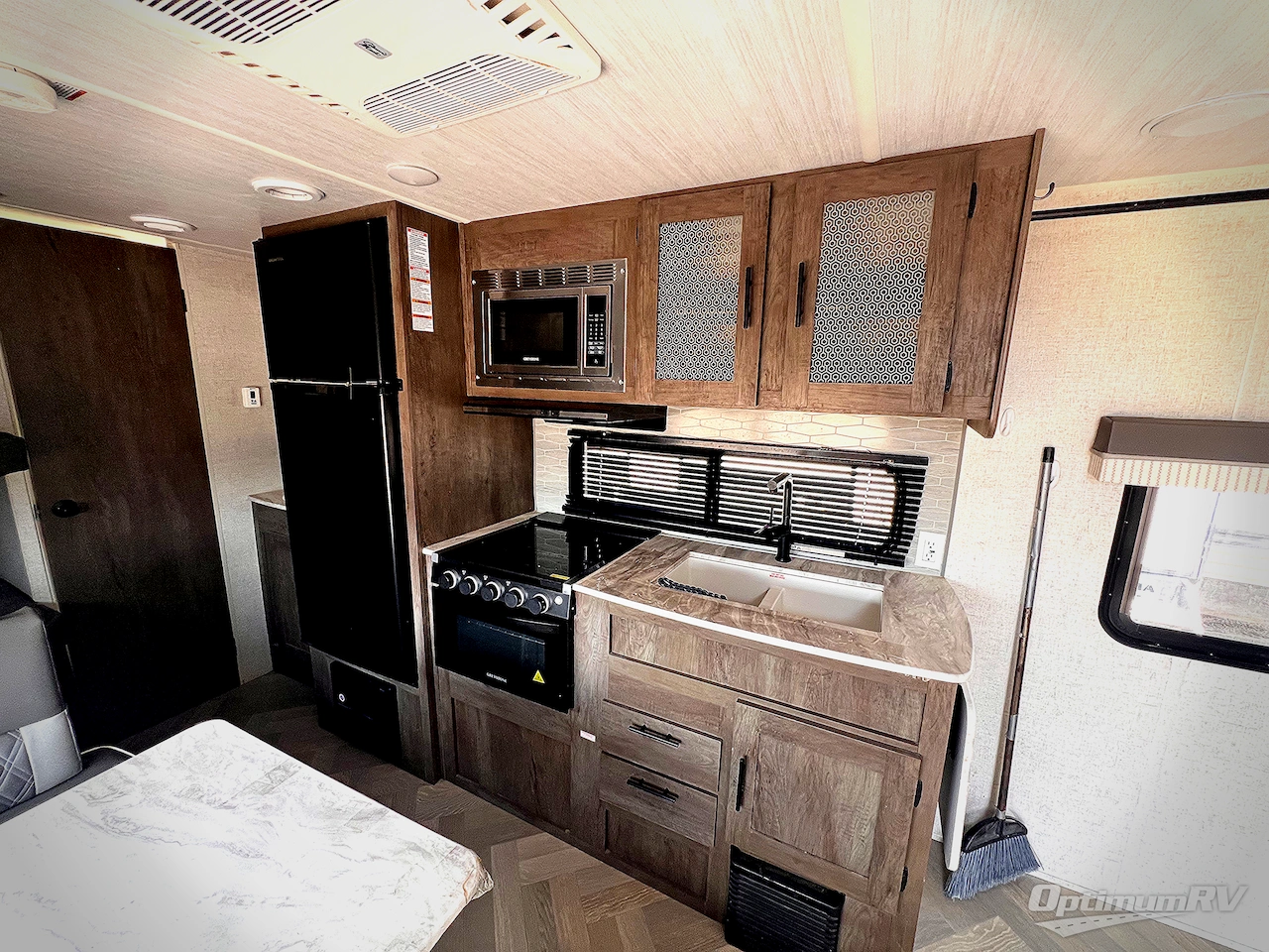 2021 Forest River Salem Cruise Lite 19DBXL Photo 6
