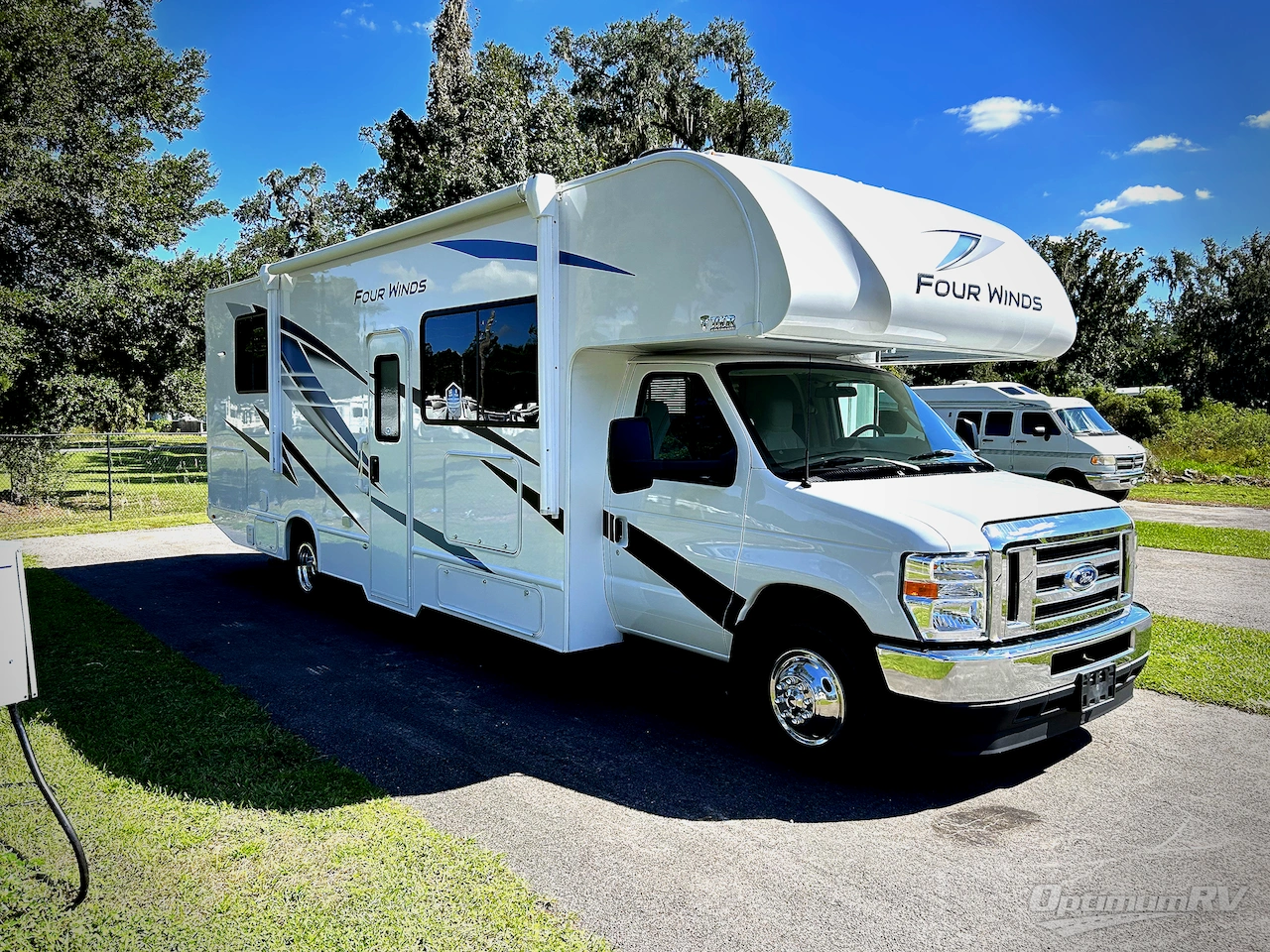 2024 Thor Four Winds 28Z Photo 1