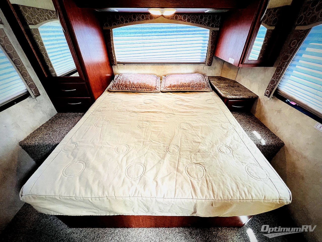 2011 Four Winds Chateau 28A Photo 20