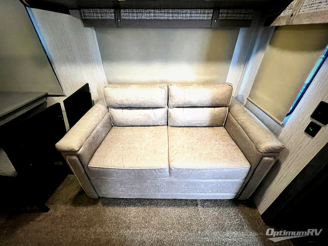 2021 Palomino Puma Destination 39DBT Photo 15