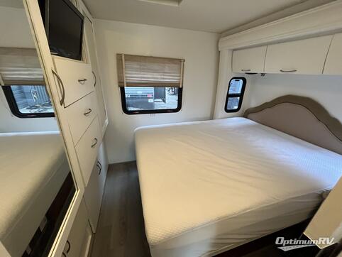 2011 Thor FREEDOM ELITE 26BE RV Photo 4