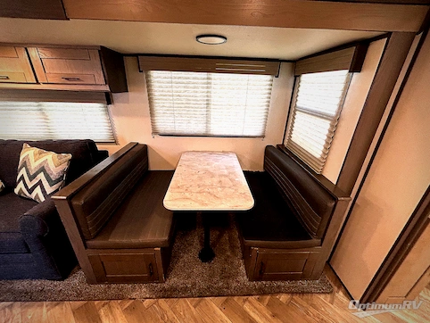 2021 Cruiser Shadow Cruiser 327BHS RV Photo 3
