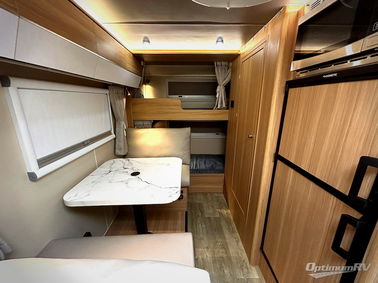 2025 Black Series Camper Black Series Camper HQ17 Photo 4