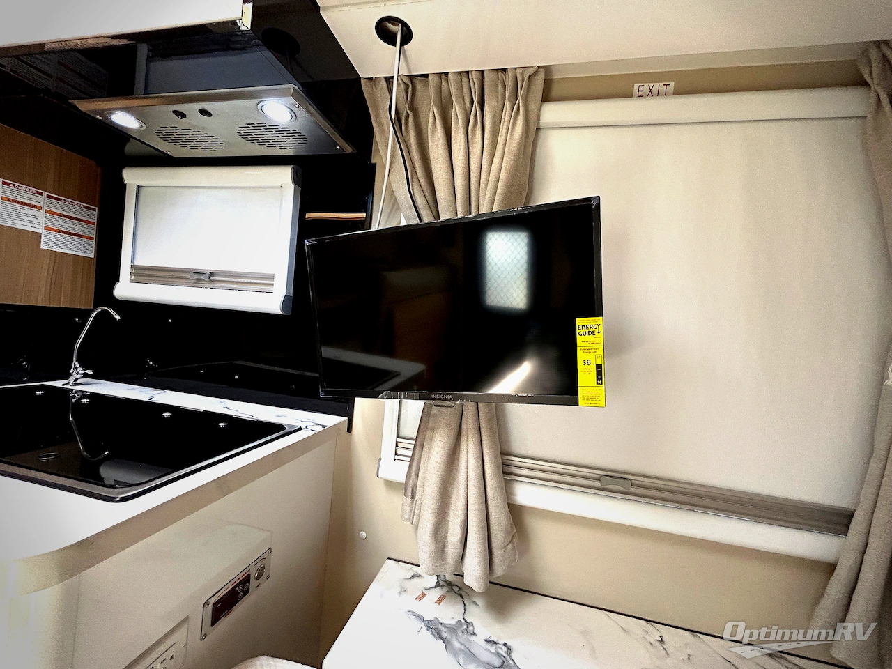 2025 Black Series Camper Black Series Camper HQ17 Photo 8