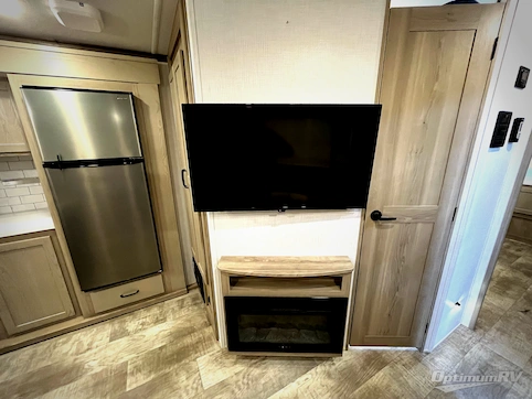 2024 Forest River Rockwood Signature 8336BH RV Photo 2