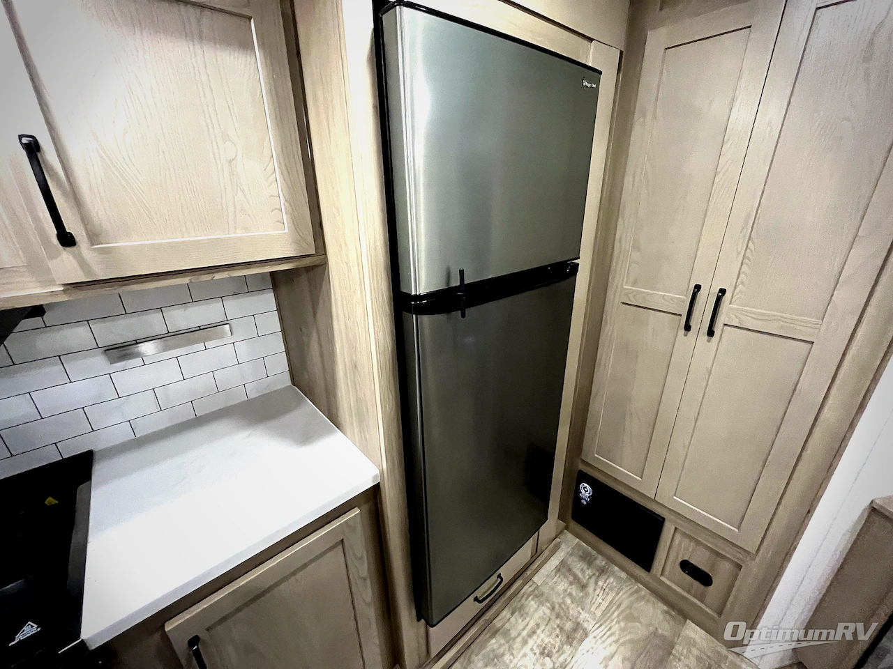 2024 Forest River Rockwood Signature 8336BH Photo 13