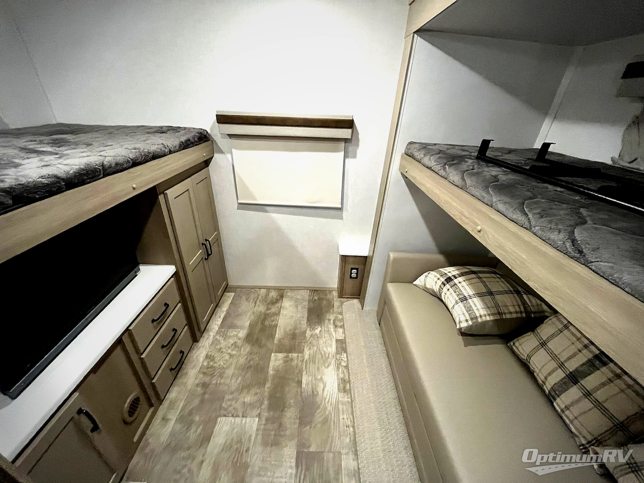 2024 Forest River Rockwood Signature 8336BH Photo 15