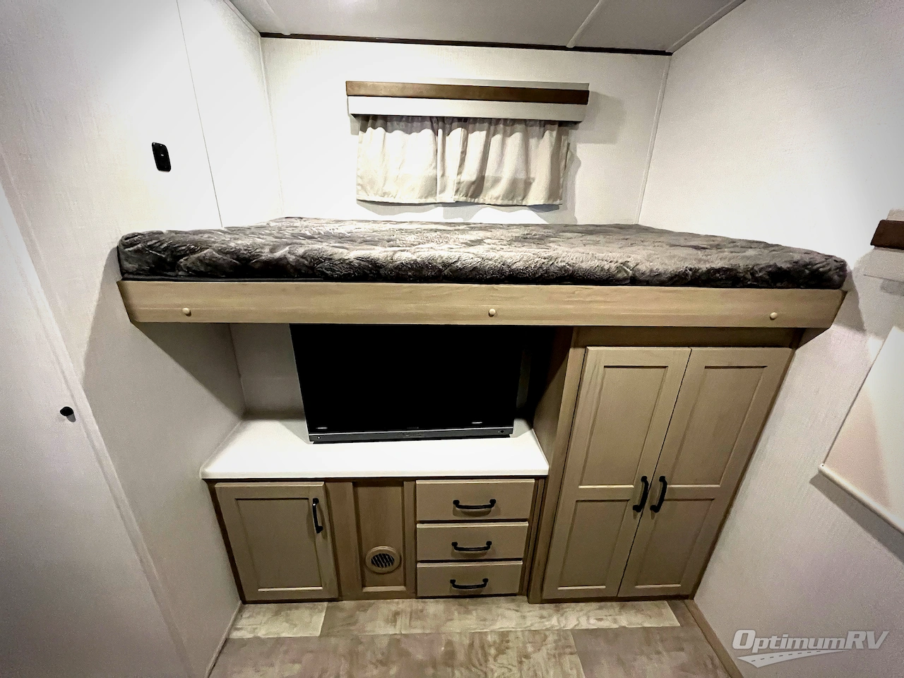 2024 Forest River Rockwood Signature 8336BH Photo 16