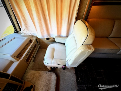 2013 Itasca Sunova 33C RV Photo 2