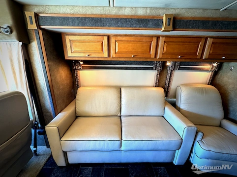 2013 Itasca Sunova 33C RV Photo 3