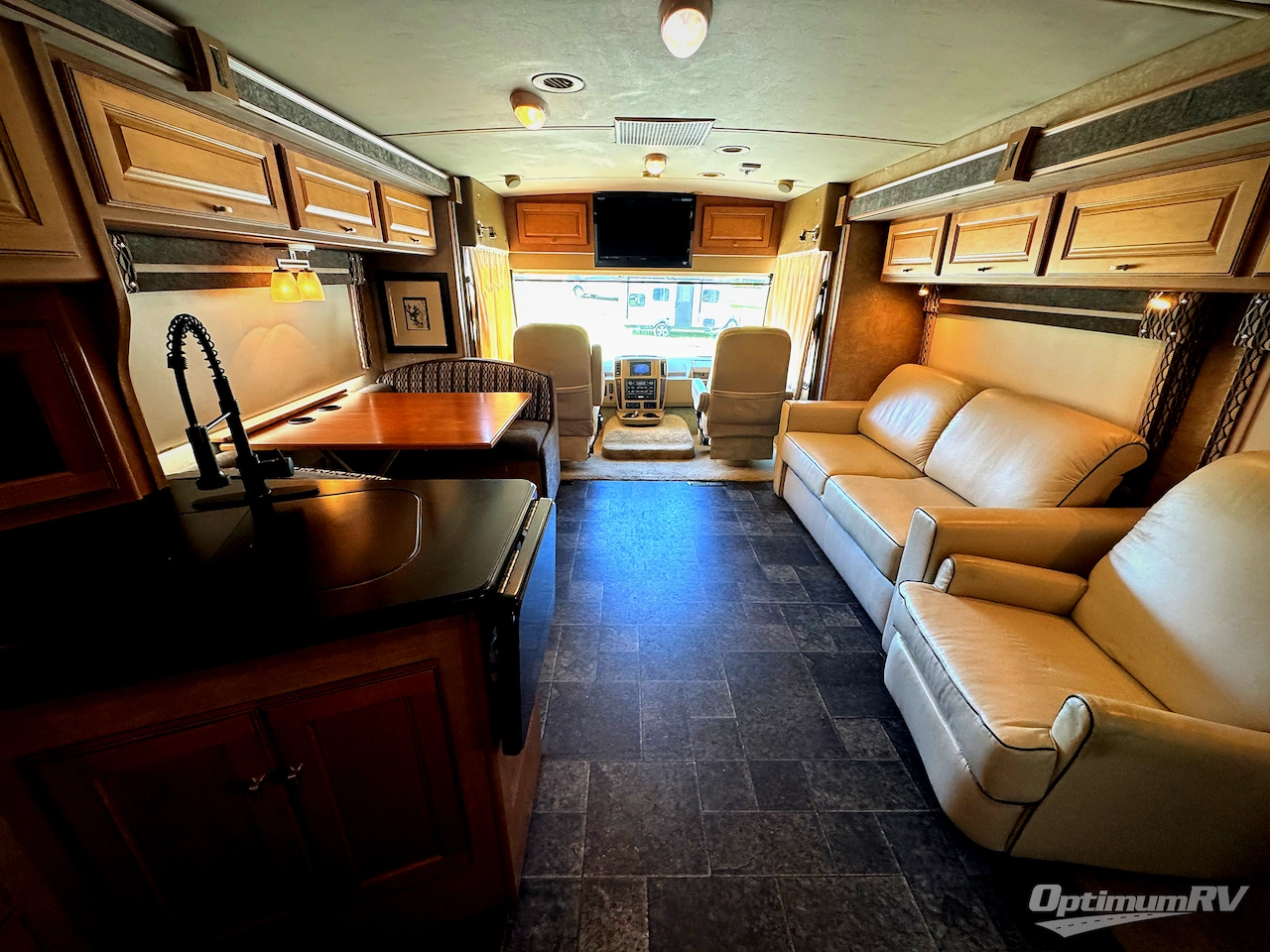 2013 Itasca Sunova 33C Photo 3