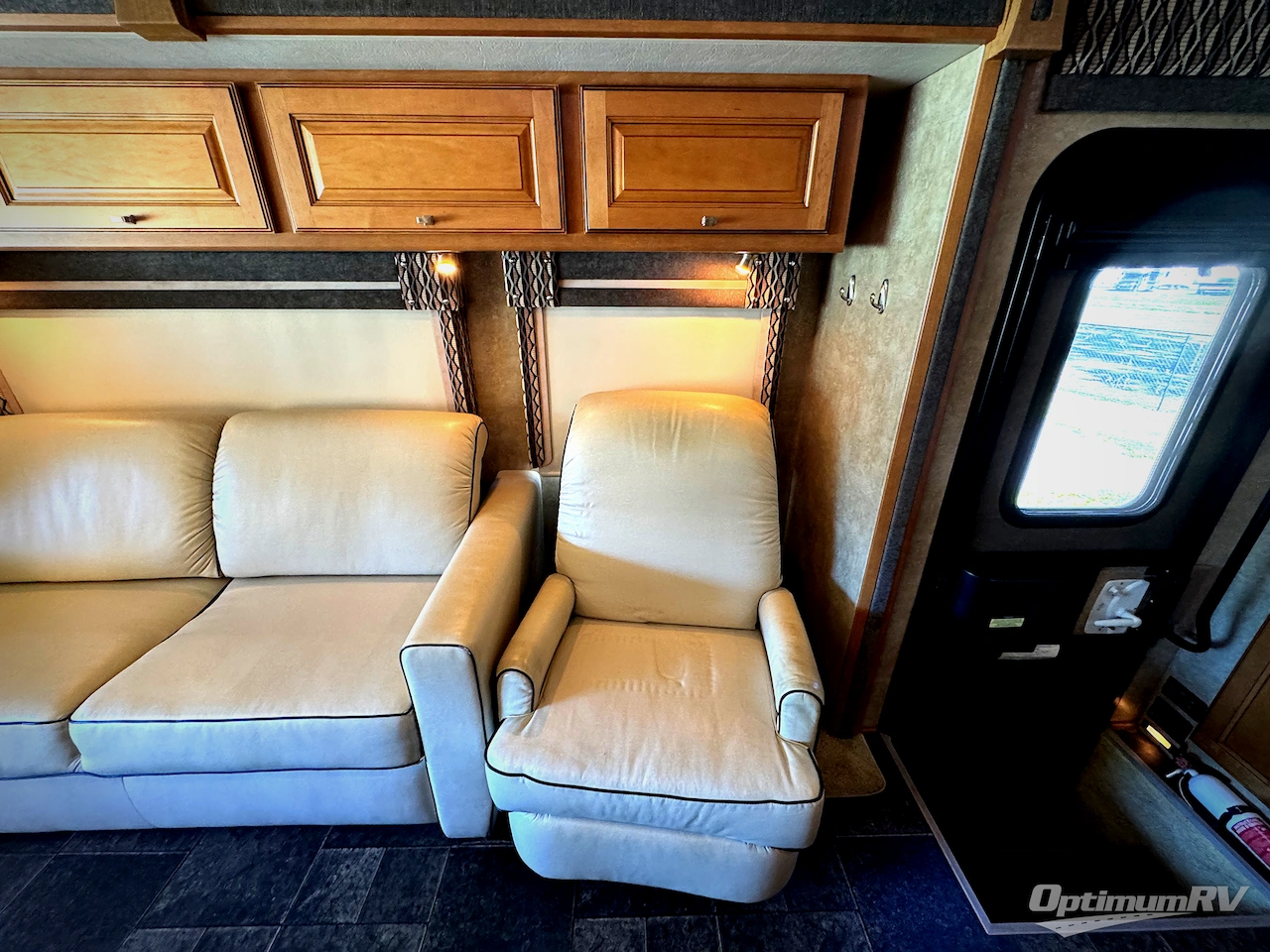 2013 Itasca Sunova 33C Photo 10