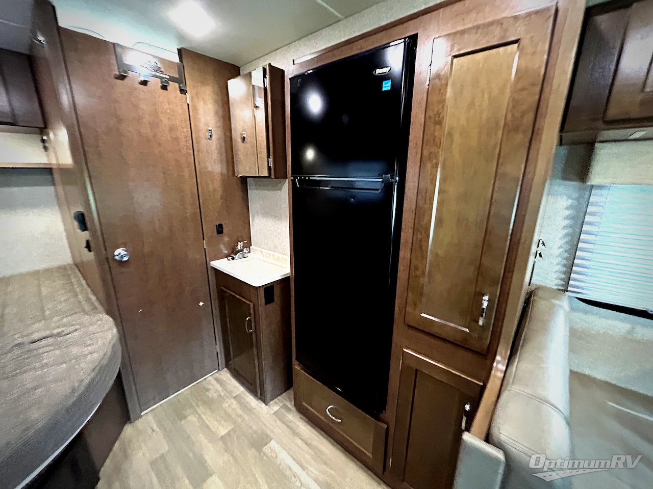 2020 Winnebago Vita 24F Photo 13
