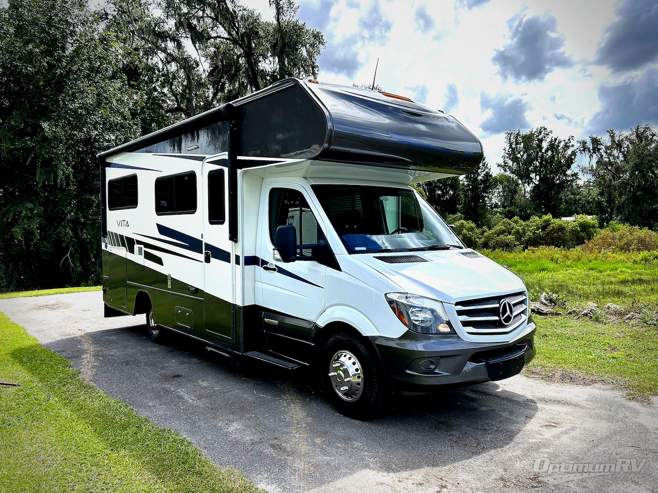 2020 Winnebago Vita 24F Photo 1