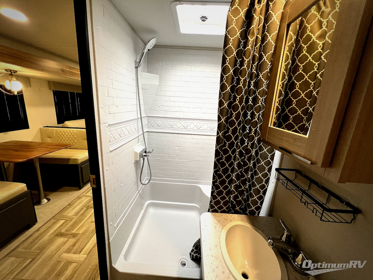 2025 Prime Time Tracer 308BH Photo 16