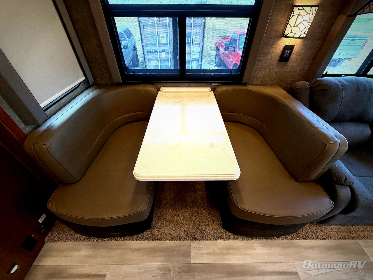 2022 Renegade Valencia 38RW Photo 9