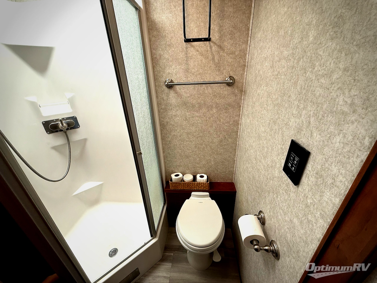 2022 Renegade Valencia 38RW Photo 22