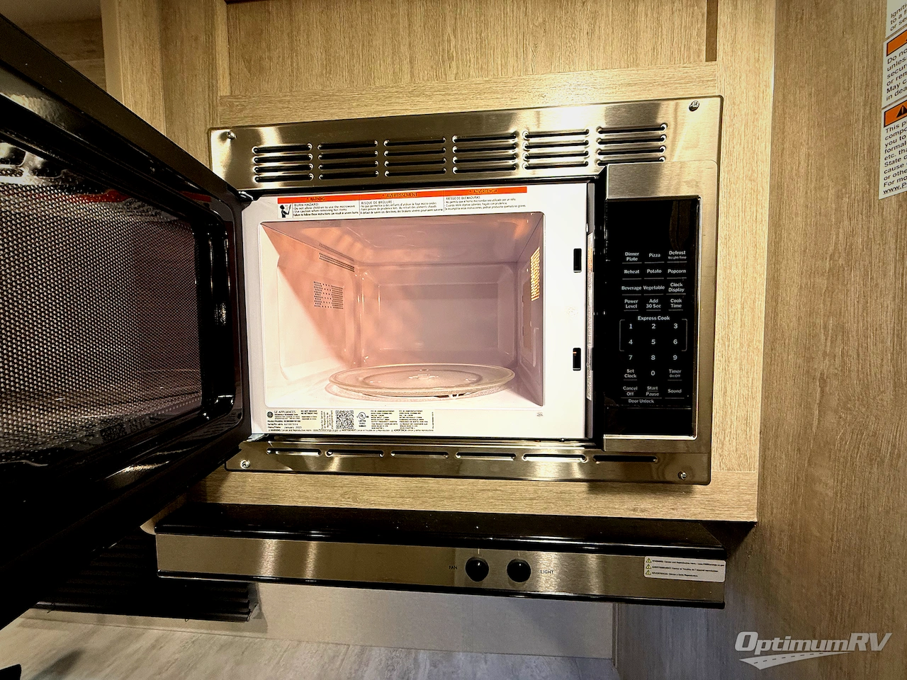 2025 Coachmen Catalina Summit Series 8 261BHS Photo 9