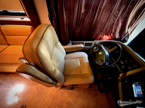 2012 Fleetwood Discovery 36J RV Photo 2