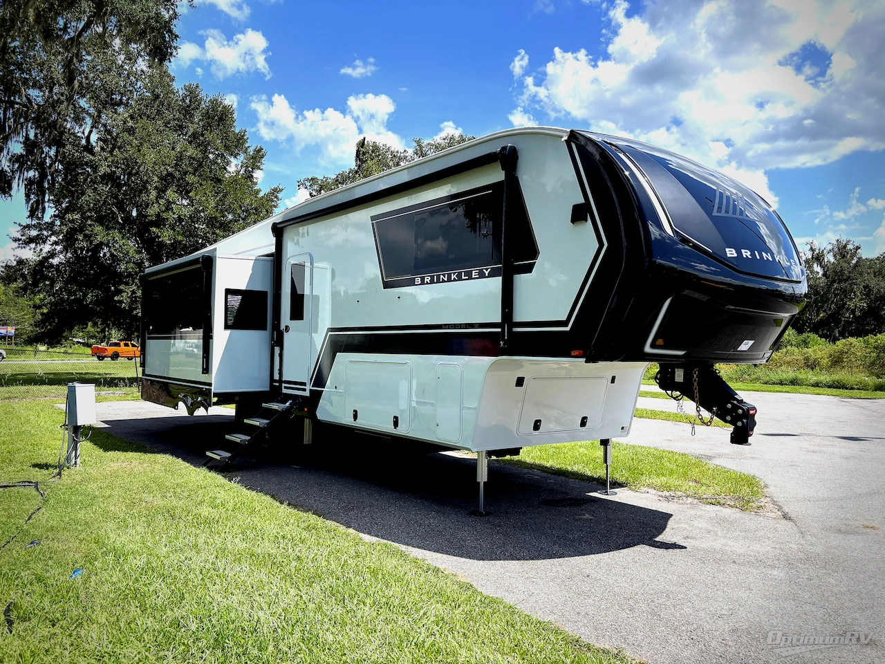 2025 Brinkley Model Z 3300