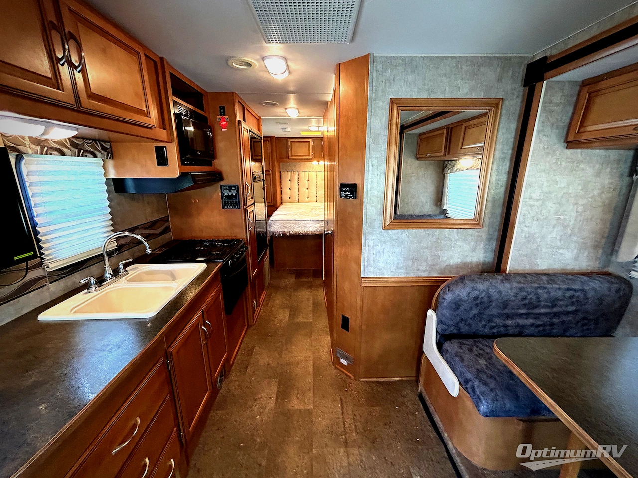 2016 Winnebago Minnie Winnie 27Q Photo 4