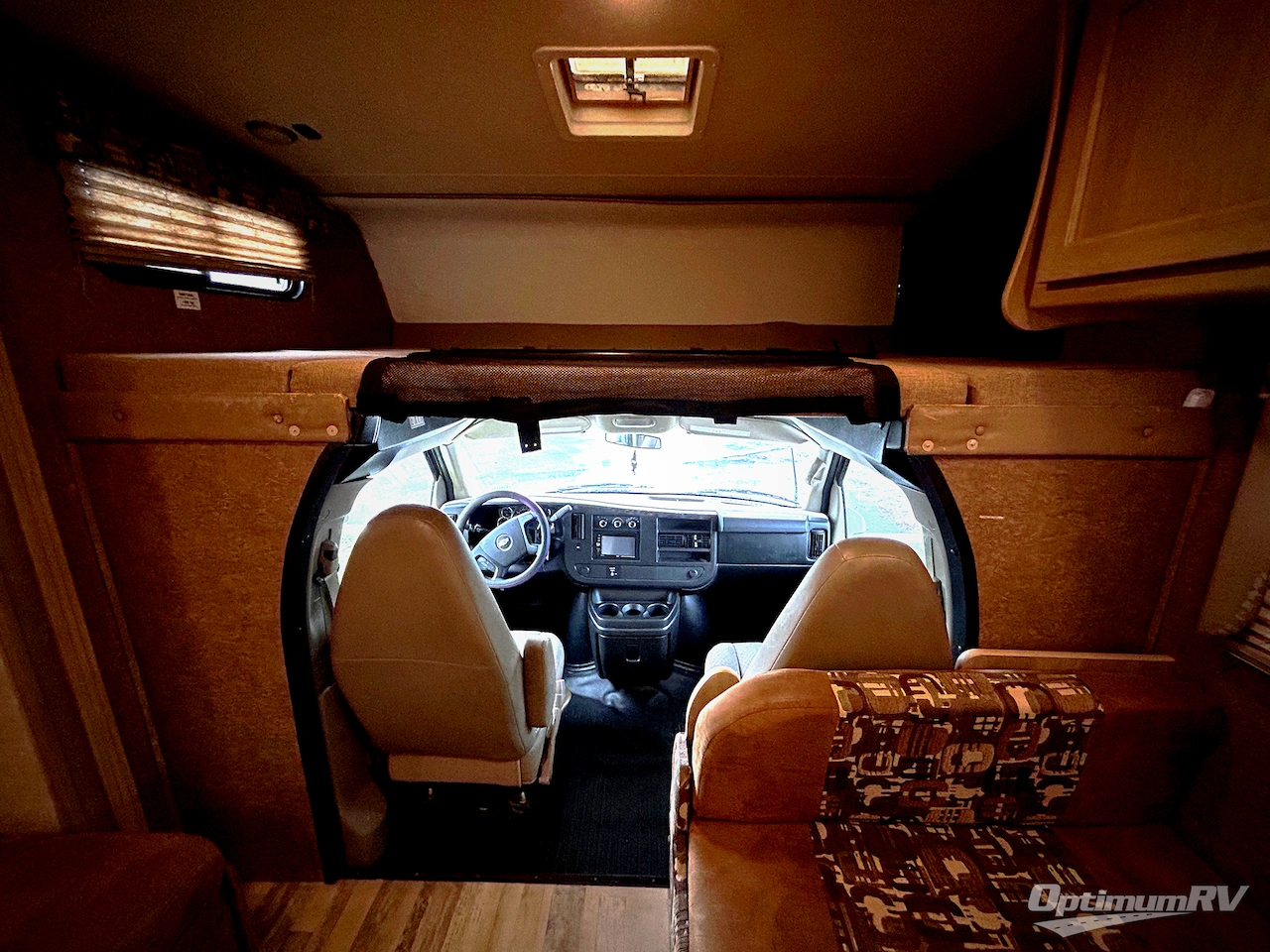 2015 Coachmen Freelander 29KS Ford 450 Photo 10