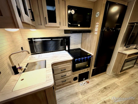 2025 East To West Della Terra 312BH RV Photo 3