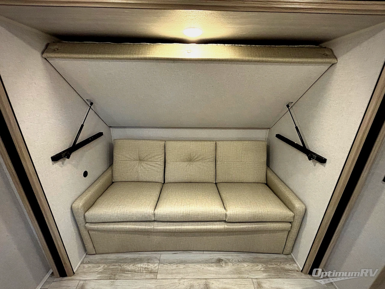 2025 East To West Della Terra 312BH Photo 20