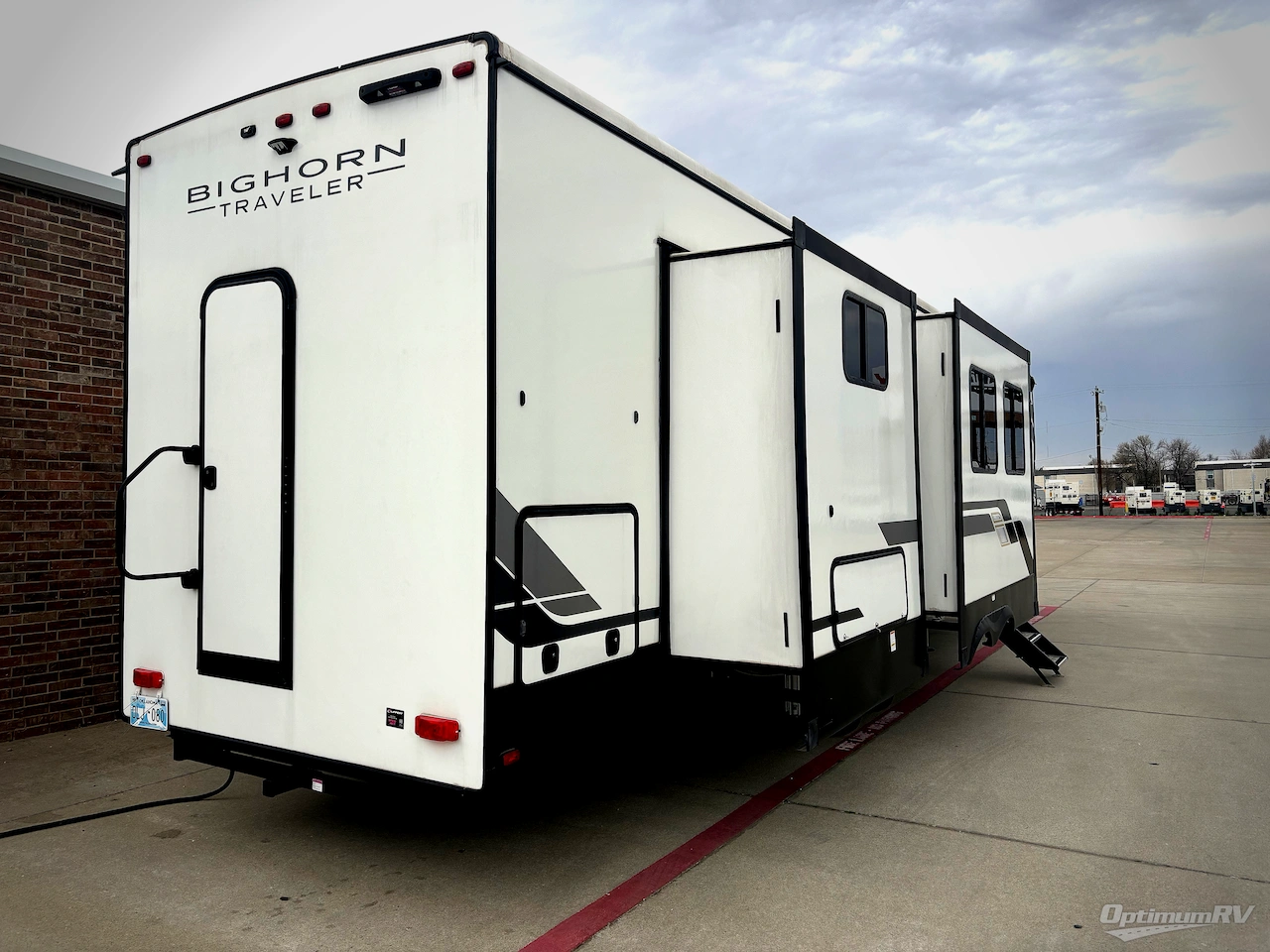 2023 Heartland Bighorn Traveler 37DB Photo 2