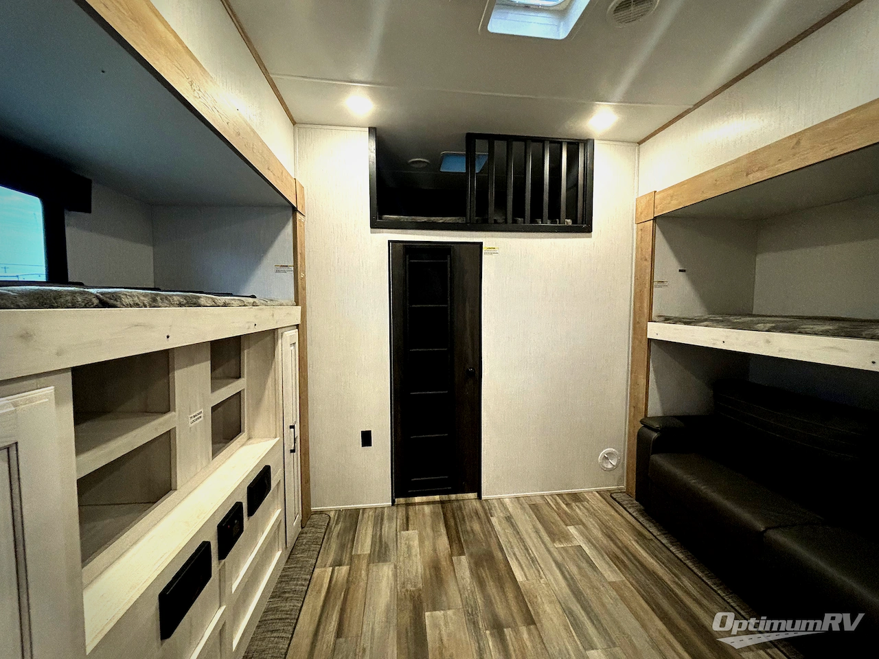 2023 Heartland Bighorn Traveler 37DB Photo 10