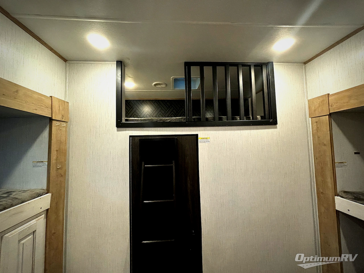 2023 Heartland Bighorn Traveler 37DB Photo 13