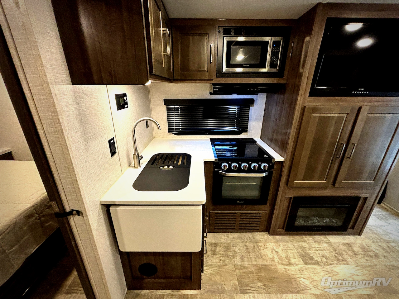 2023 Forest River Rockwood Mini Lite 2511S Photo 9