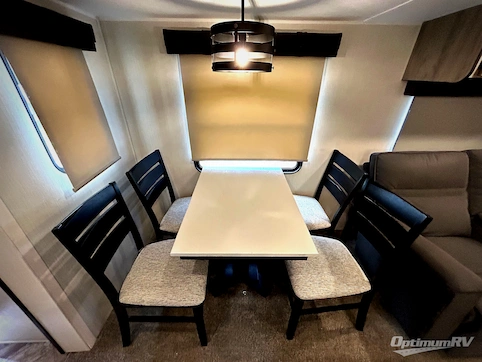 2023 Palomino Puma Destination 38RLB RV Photo 4