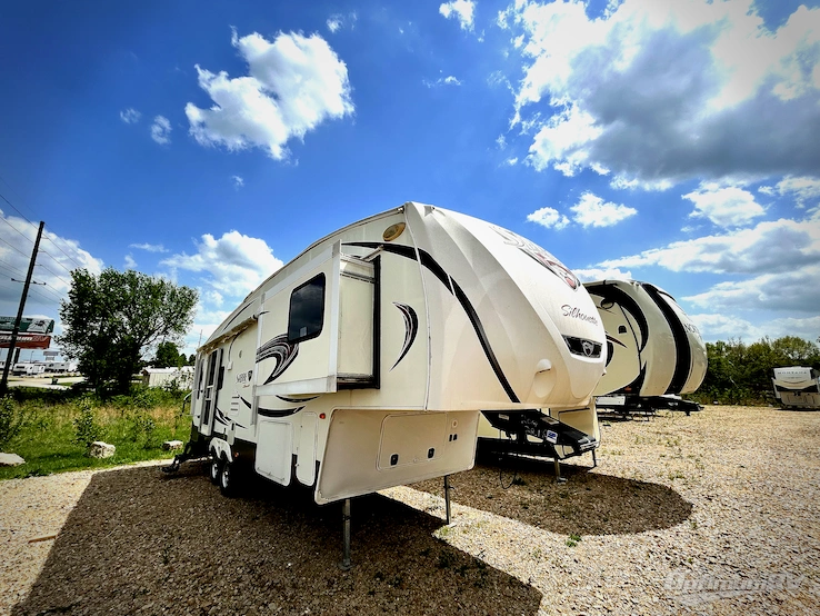 2014 Palomino Sabre Silhouette 281RLDS RV Photo 1