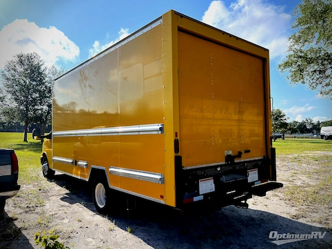 2017 GMC GMC Savana RV Photo 2