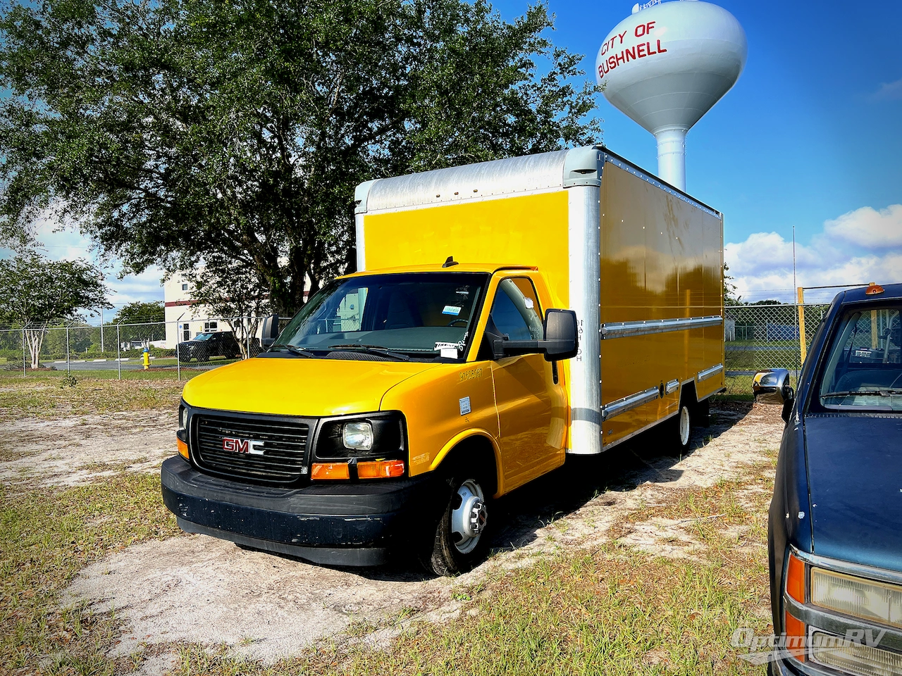 2017 GMC GMC Savana Photo 3