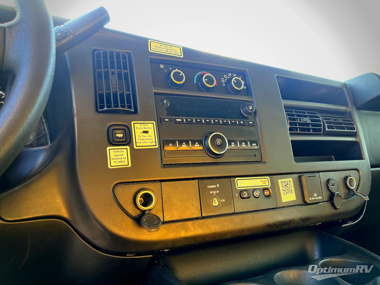 2017 GMC GMC Savana Photo 9