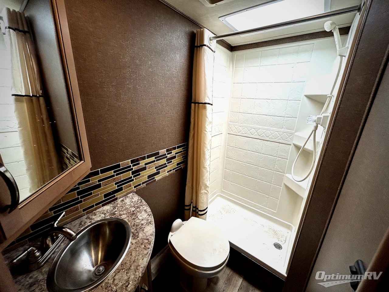 2019 Thor Four Winds 22B Photo 15