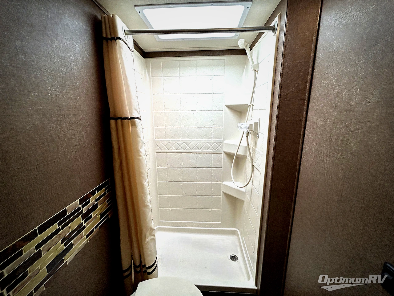 2019 Thor Four Winds 22B Photo 17