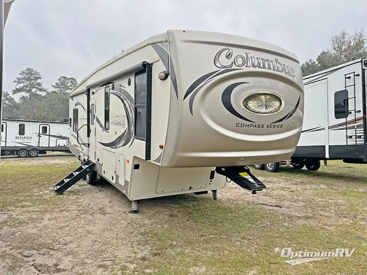 2019 Palomino Columbus F297RK RV Photo 1