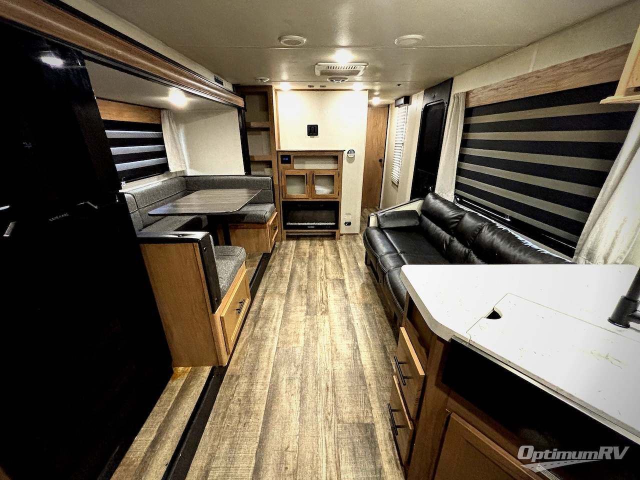2023 Forest River Cherokee Grey Wolf 29BRB Photo 5