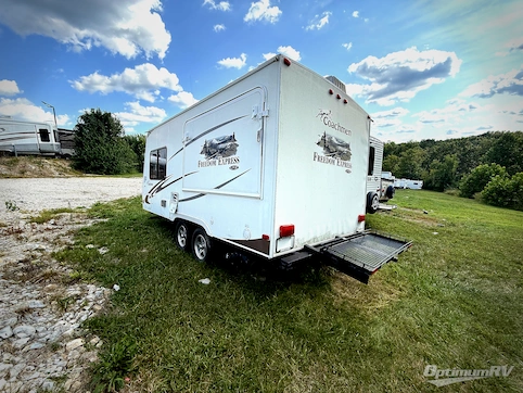 2012 Coachmen Freedom Express LTZ 19SQX RV Photo 3