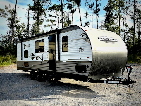 New 2025 Forest River Viking 5K Series 25QBH Featured Photo