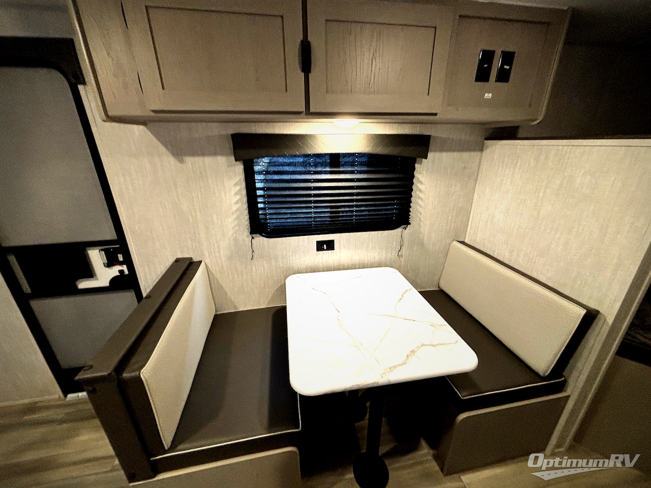 2025 Forest River Viking 5K Series 26BH Photo 8